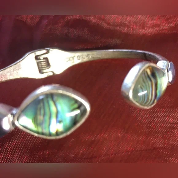 Lucky Brand Abalone Hinge Cuff Bracelet - preloved - Picture 2 of 11